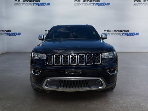 Used 2022 Jeep Grand Cherokee Limited image 2