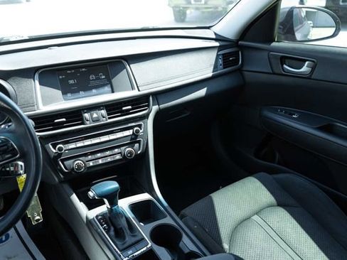 Used 2018 Kia Optima LX image 16