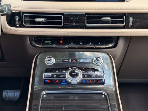 Used 2023 Lincoln Nautilus Reserve w/ Equipment Group 201A AWD/4WD image 16