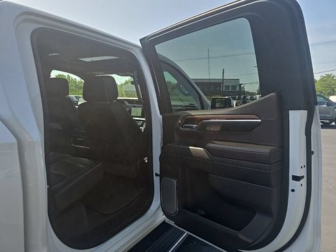 Used 2023 GMC Sierra 1500 Denali w/ Denali Reserve Package AWD/4WD image 43