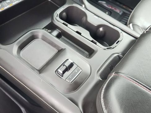 Used 2024 GMC Sierra 2500 AT4X image 16