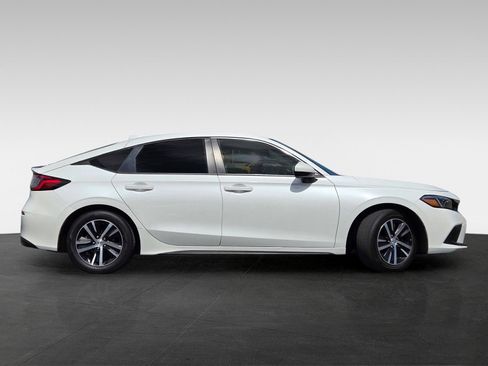 Used 2024 Honda Civic LX image 3