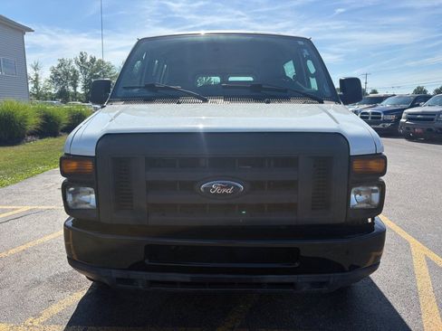 Used 2013 Ford E-350 and Econoline 350 XL RWD image 3