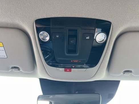 Certified 2024 Kia Niro EX Touring image 30