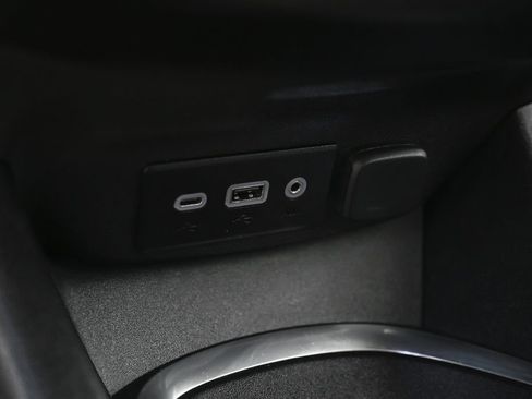 Used 2023 Chevrolet Malibu LT FWD image 35