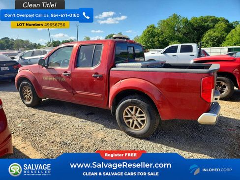 Used 2016 Nissan Frontier SV image 3