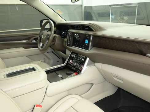 Used 2022 GMC Yukon Denali AWD/4WD image 31