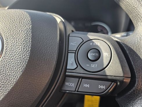 Used 2024 Toyota RAV4 LE AWD/4WD image 17