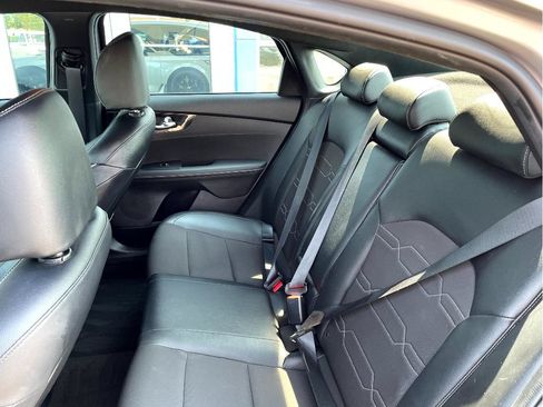Used 2023 Kia Forte GT-Line w/ GT-Line Technology Package FWD image 10