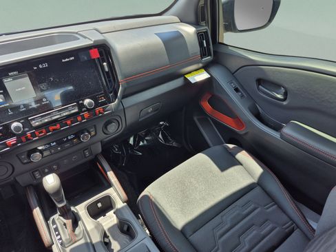 New 2026 Nissan Frontier Pro-X w/ Pro-X Convenience Package RWD image 13