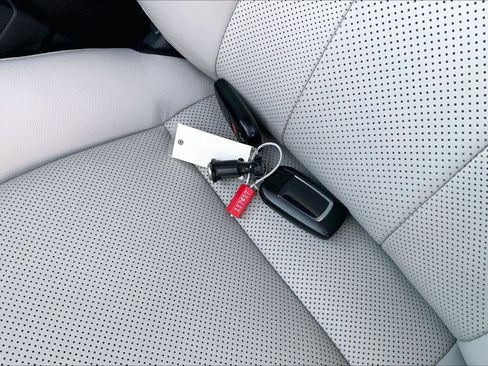 Used 2026 Toyota Grand Highlander FWD image 14