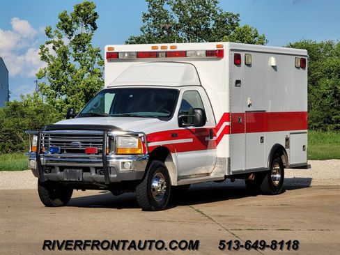 Used 2001 Ford F350 4x4 Regular Cab DRW Super Duty image 10