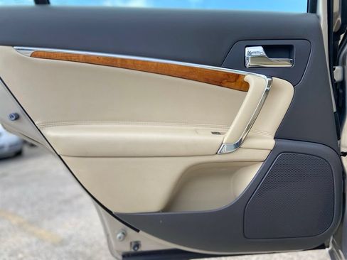 Used 2010 Lincoln MKZ FWD image 19
