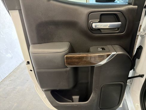 Used 2021 GMC Sierra 1500 Elevation w/ Preferred Package image 23