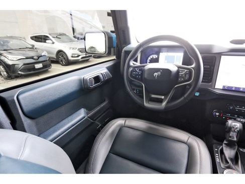 Used 2024 Ford Bronco Outer Banks w/ Sasquatch Package AWD/4WD image 10