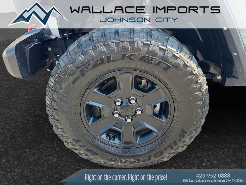 Used 2022 Jeep Gladiator Mojave w/ Cold Weather Group AWD/4WD image 9