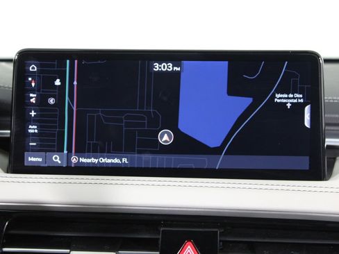 Used 2025 Genesis G70 2.5T image 6