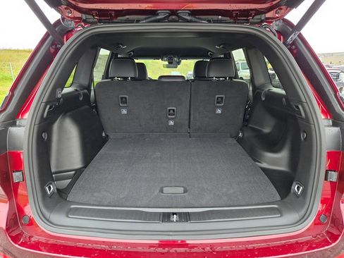 New 2025 Jeep Grand Cherokee Altitude image 28