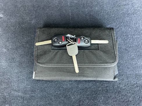Used 2011 Honda CR-V LX image 16