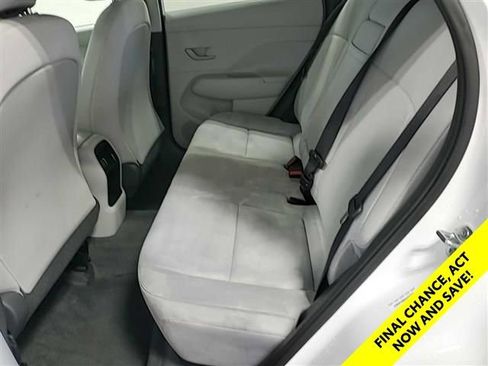 Used 2025 Hyundai Kona SEL FWD image 16