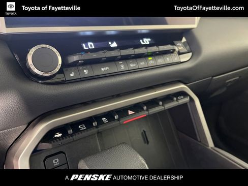 Certified 2025 Toyota Tundra Limited AWD/4WD image 33