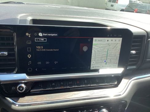 Used 2023 GMC Sierra 1500 SLT w/ SLT Premium Package AWD/4WD image 12