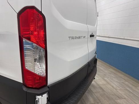 New 2025 Ford Transit 150 Low Roof RWD image 28