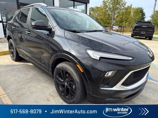 Used 2025 Buick Encore GX Sport Touring AWD/4WD image 4