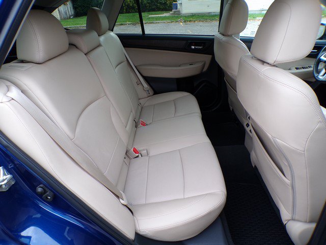Used 2017 Subaru Outback 2.5i Limited AWD/4WD image 17