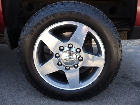 Used 2016 Chevrolet Silverado 2500 High Country w/ Duramax Plus Package AWD/4WD image 42