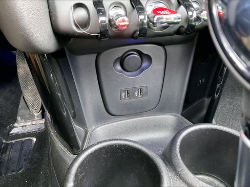 Used 2019 MINI Cooper S image 32