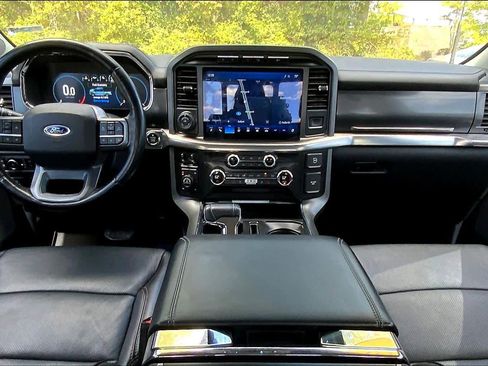 Used 2021 Ford F150 Lariat image 12