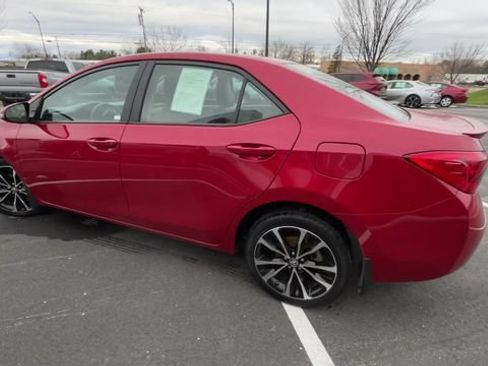 Certified 2018 Toyota Corolla SE FWD image 6