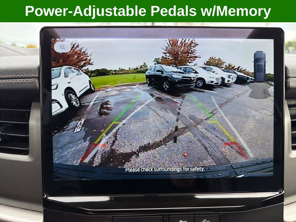 Used 2023 Ford Expedition XLT AWD/4WD image 23