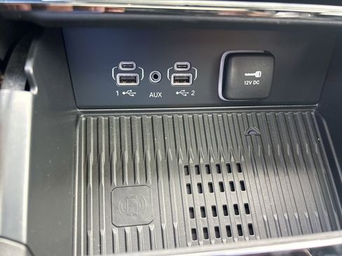 New 2026 Jeep Grand Cherokee Altitude image 42