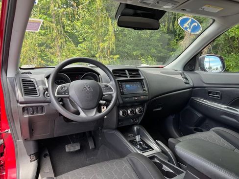 Used 2024 Mitsubishi Outlander Sport ES AWD/4WD image 9