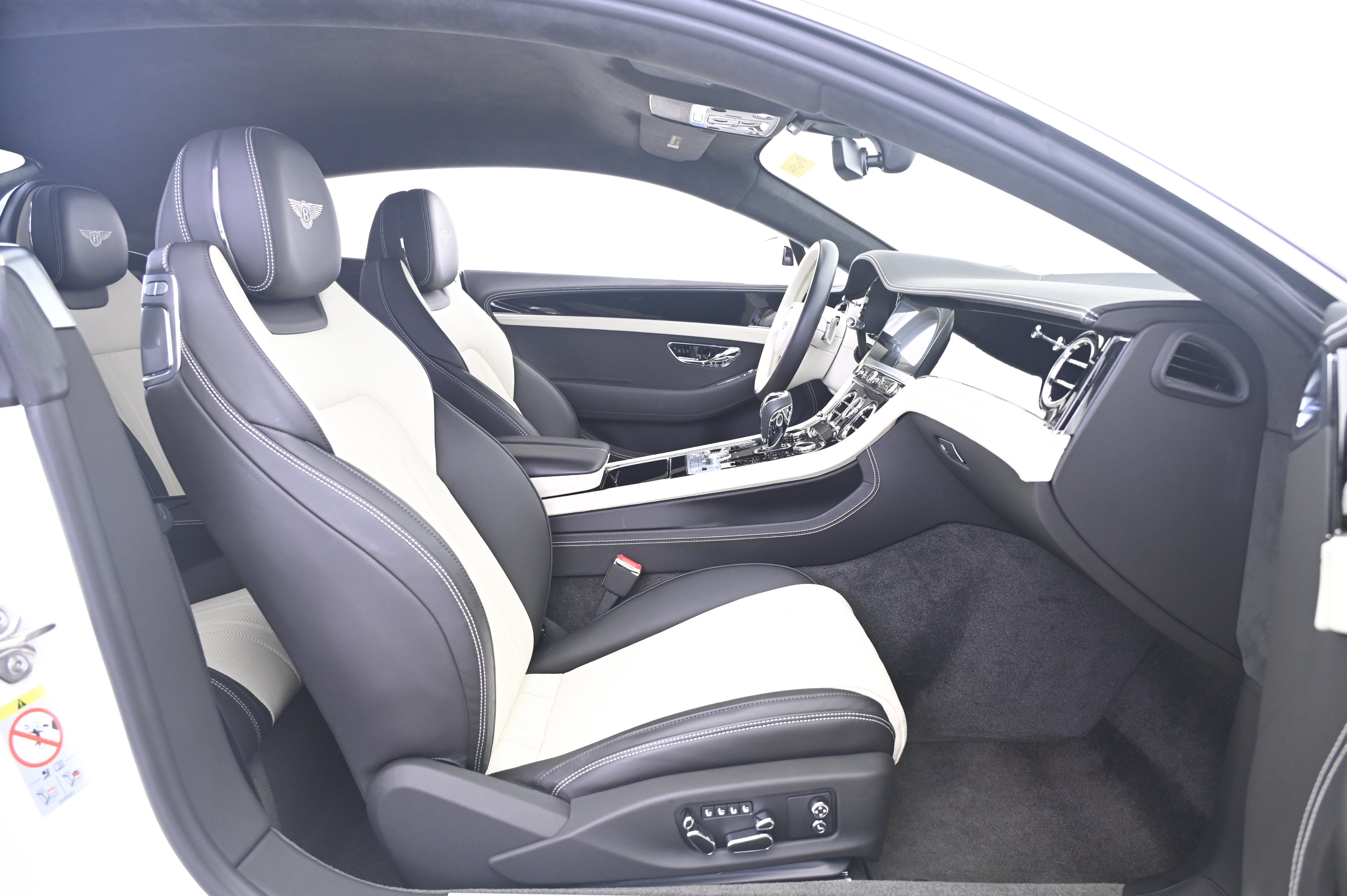 Used 2021 Bentley Continental GT AWD/4WD image 19
