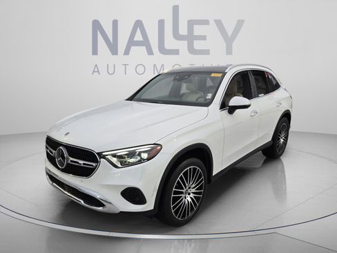 Used 2024 Mercedes-Benz GLC 300 image 1