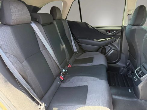 Used 2022 Subaru Outback Premium AWD/4WD image 38