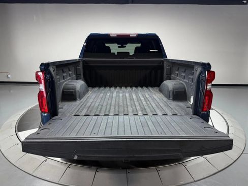 Used 2022 Chevrolet Silverado 1500 Custom AWD/4WD image 11