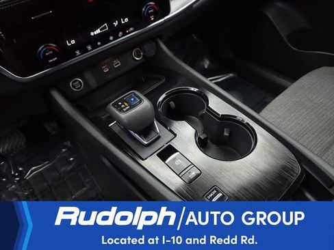 Used 2022 Nissan Rogue SV FWD image 21