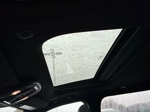 New 2025 Jeep Grand Cherokee L Laredo image 7