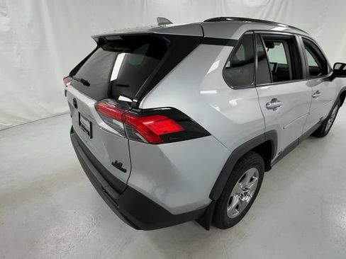 Used 2024 Toyota RAV4 LE AWD/4WD image 3