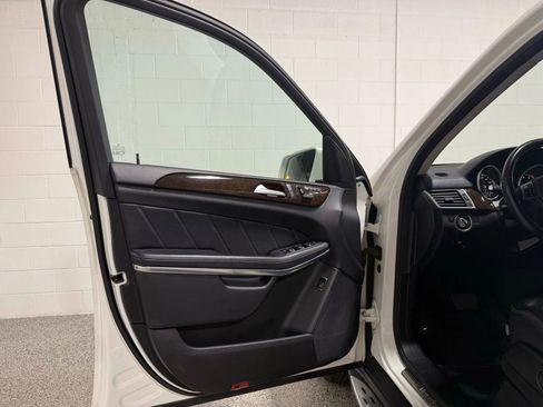 Used 2014 Mercedes-Benz GL 450 4MATIC image 10