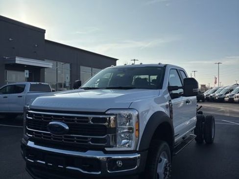 New 2026 Ford F550 XL w/ XL Chrome Package image 3