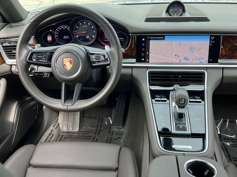 Certified 2023 Porsche Panamera 4 Platinum Edition image 14