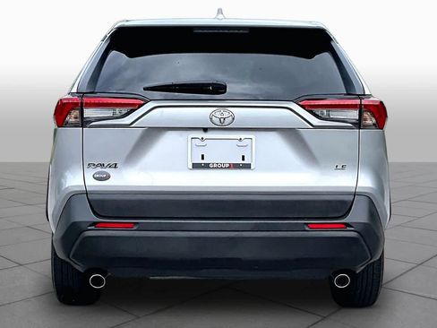 Used 2023 Toyota RAV4 LE FWD image 5