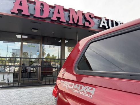 Used 2014 Toyota Tundra SR5 w/ TRD Off Road Package image 25