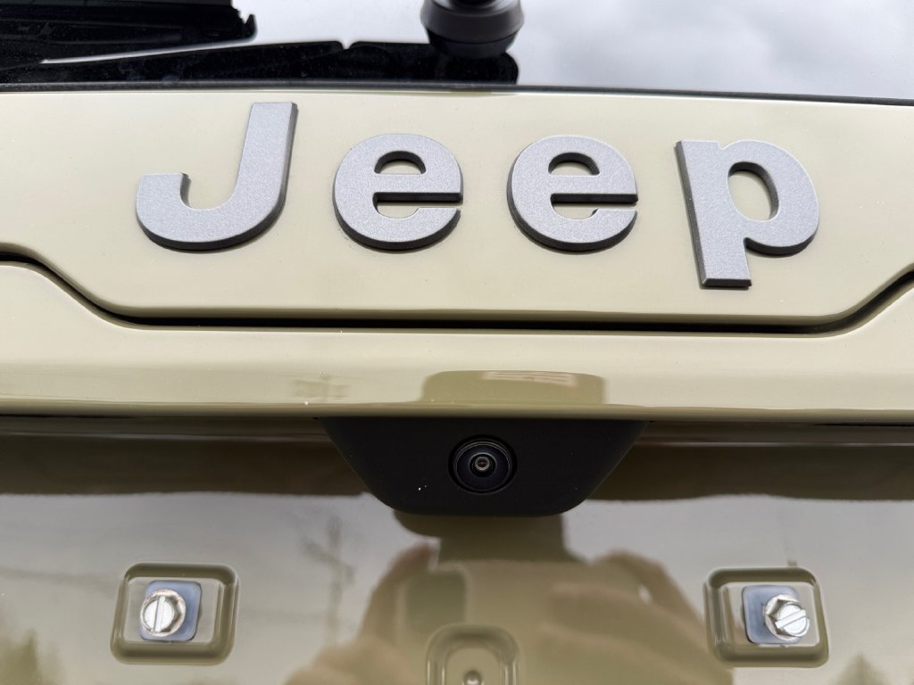 New 2026 Jeep Cherokee Laredo AWD/4WD image 17