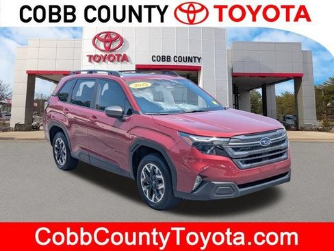 Used 2025 Subaru Forester Premium w/ Convenience Package #1 AWD/4WD image 1